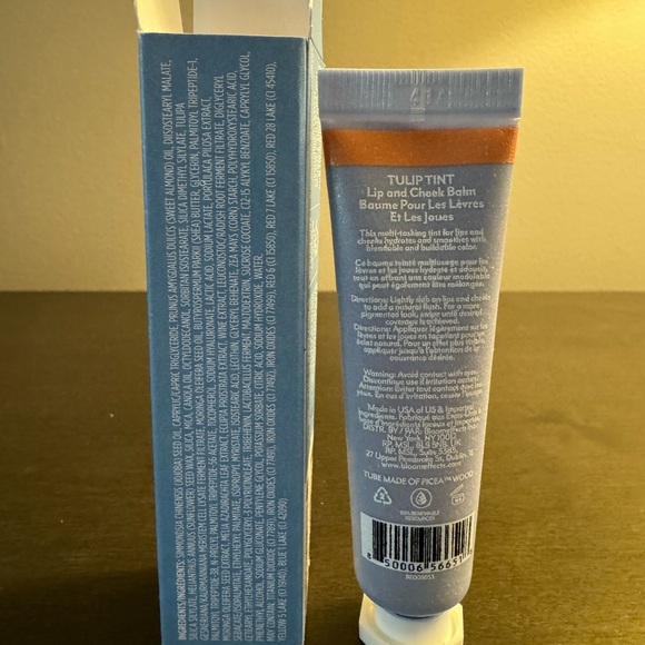 Bloom effects Tulip Tint Lip Cheek Balm Crisp Coral 13 ml .45 fl oz NIB - Picture 2 of 4